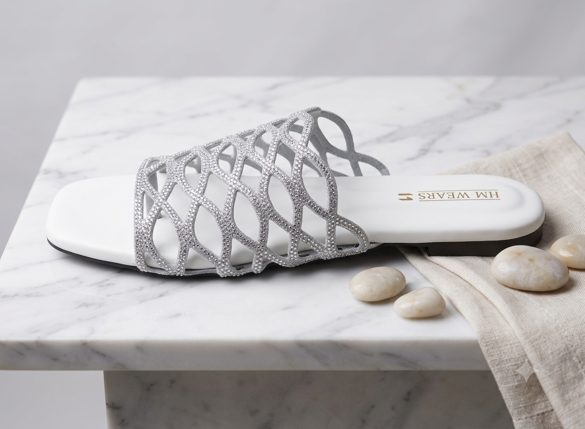 WHITE FANCY WOMEN CHAPPAL  HM-101